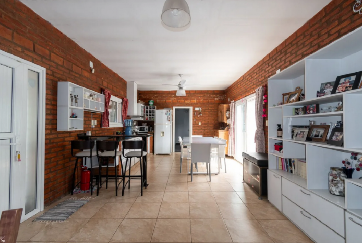 Casa con pileta - IBARLUCEA
