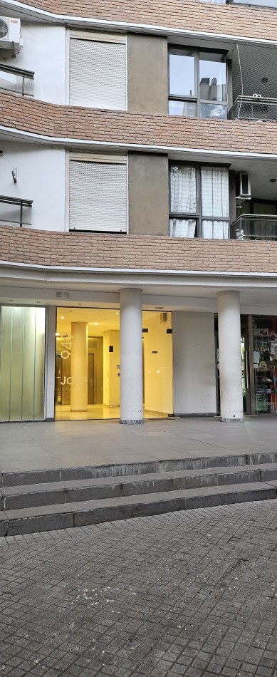 Departamento 2 dormitorios al frente, amoblado. Con cochera. Calidad Fundar - 9 de Julio 900, Rosario