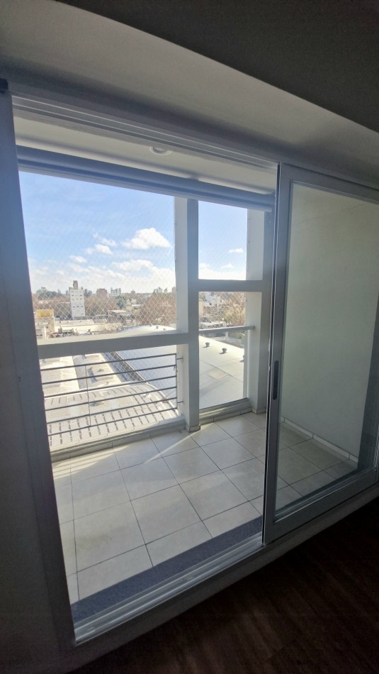 Alquiler Monoambiente Divisible con Balcon + Amenities - Ov. Lagos 500, Rosario