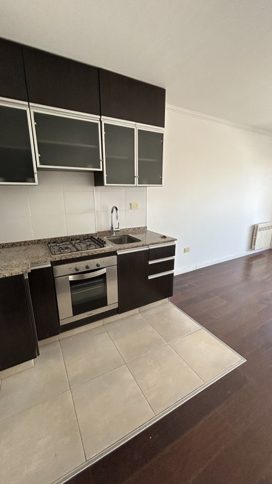 ALQUILER 1 DORMITORIO BALCON AL FRENTE - SALTA Y MORENO, ROSARIO