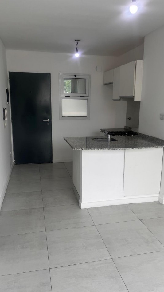 Alquiler de departamento de 1 dormitorio SIN balcon - Pte. Roca 2345, Rosario