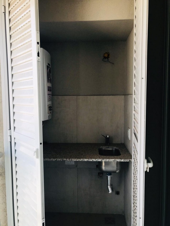 Alquiler de departamento de 1 dormitorio SIN balcon - Pte. Roca 2345, Rosario