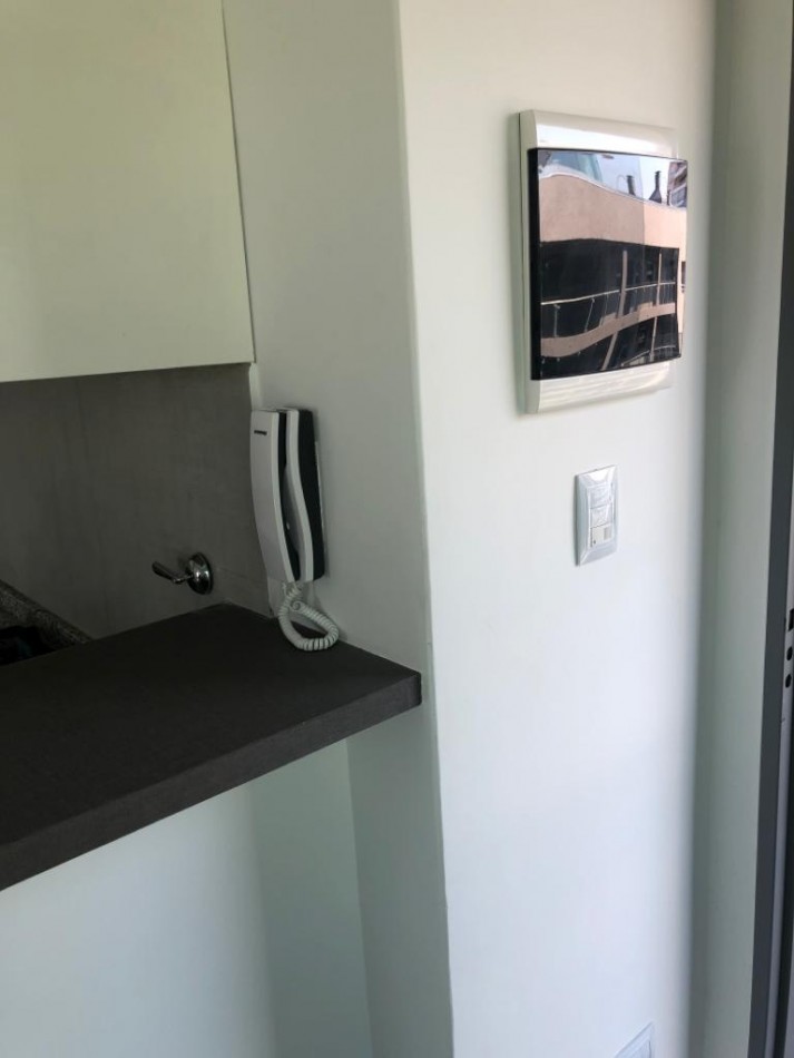 Alquiler de departamento de 1 dormitorio SIN balcon - Pte. Roca 2345, Rosario