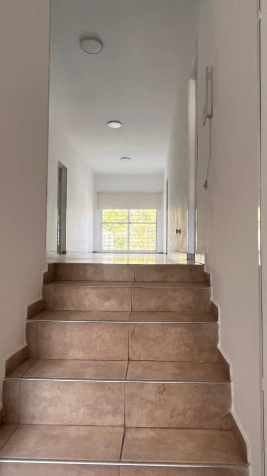 Necochea 2300 - FUNES (Garita 18)