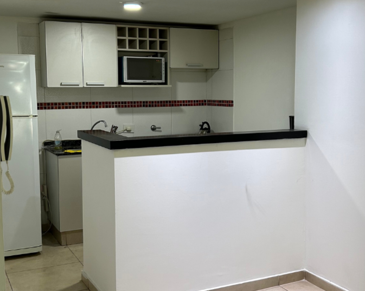 San Luis y Rodriguez - A metros del Sanatorio La Mujer y Bv. Oroño