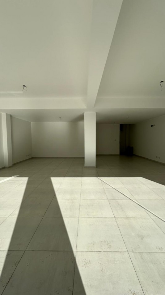 ALQUILER LOCAL PREMIUM CONDOMINIOS ROCA, BARRIO ABASTO - ROSARIO