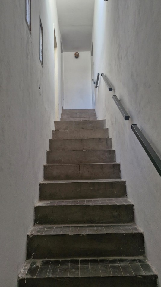 Zeballos e Italia - 1 Piso escalera