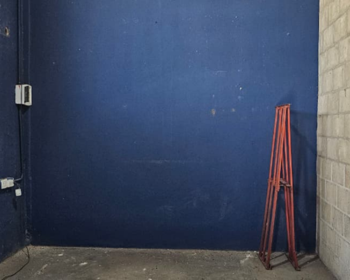 Bodega - Galpon de 1280 m² en Alquiler - Ov. Lagos 4450