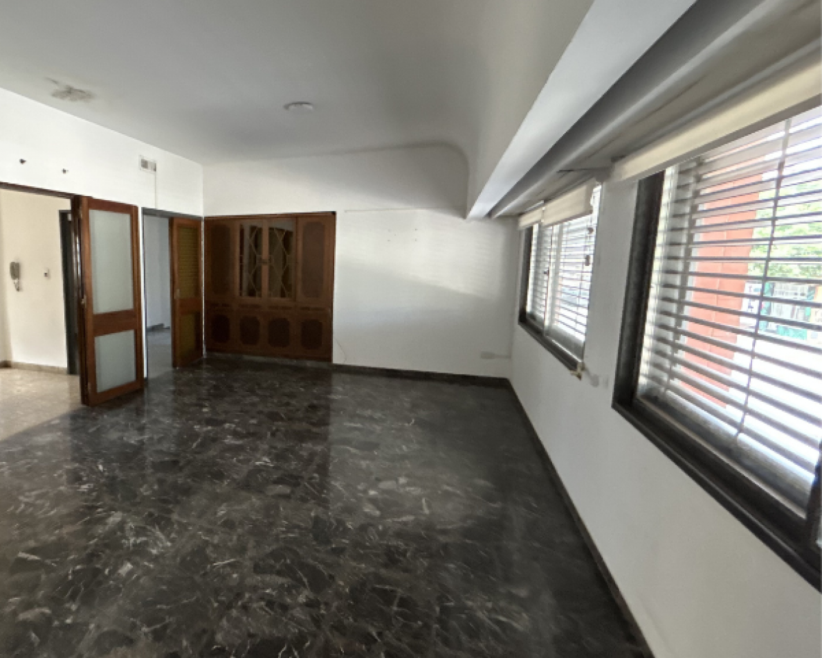Casa en Planta Alta 3 Dorm. Cochera y Terraza Exclusiva - Apta Credito. Ricchieri y San Lorenzo