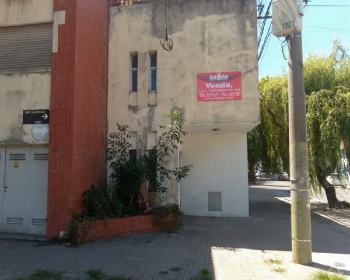 Casa en Planta Alta 3 Dorm. Cochera y Terraza Exclusiva - Apta Credito. Ricchieri y San Lorenzo