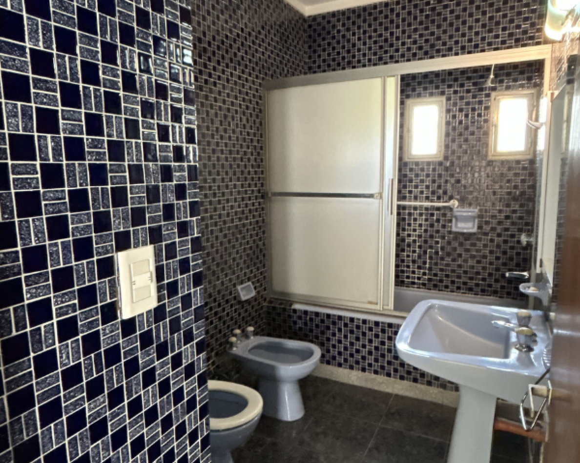 Casa en Planta Alta 3 Dorm. Cochera y Terraza Exclusiva - Apta Credito. Ricchieri y San Lorenzo