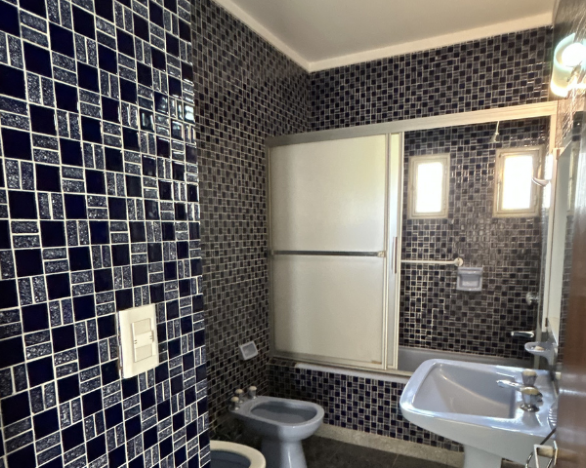 Casa en Planta Alta 3 Dorm. Cochera y Terraza Exclusiva - Apta Credito. Ricchieri y San Lorenzo