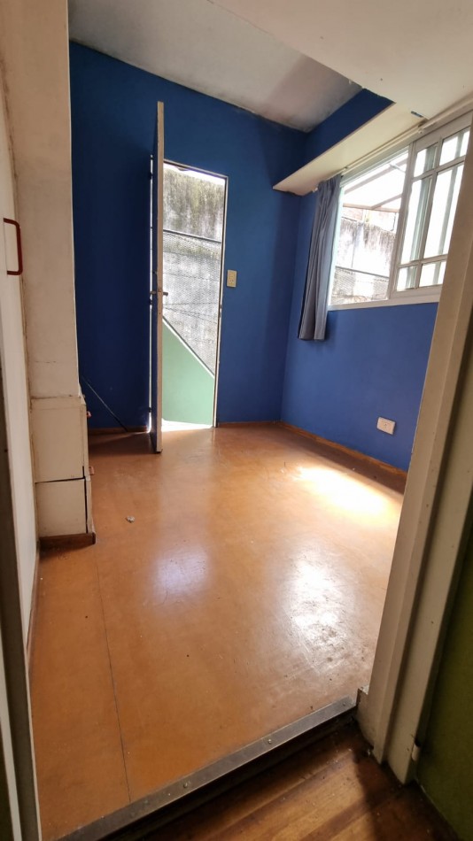 Juan Manuel de Rosas 1100 - Pasillo NO ph