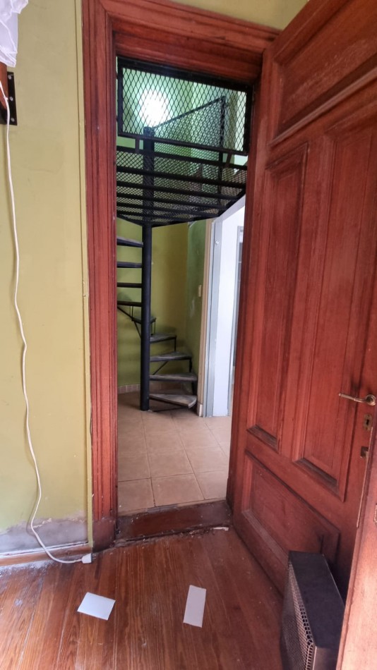 Juan Manuel de Rosas 1100 - Pasillo NO ph