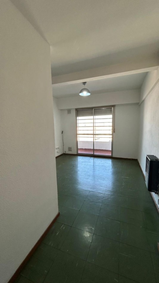 Alquiler 1 dormitorio con balcon (contrafrente) - Corrientes 1700, Rosario 