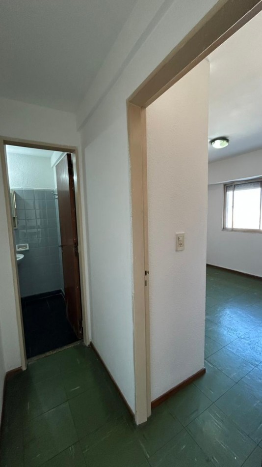 Alquiler 1 dormitorio con balcon (contrafrente) - Corrientes 1700, Rosario 