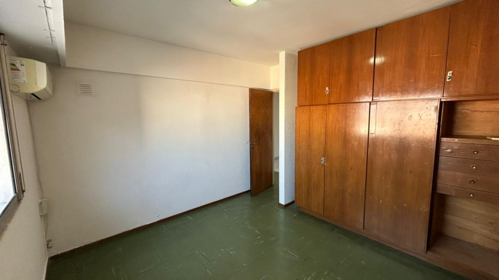 Alquiler 1 dormitorio con balcon (contrafrente) - Corrientes 1700, Rosario 