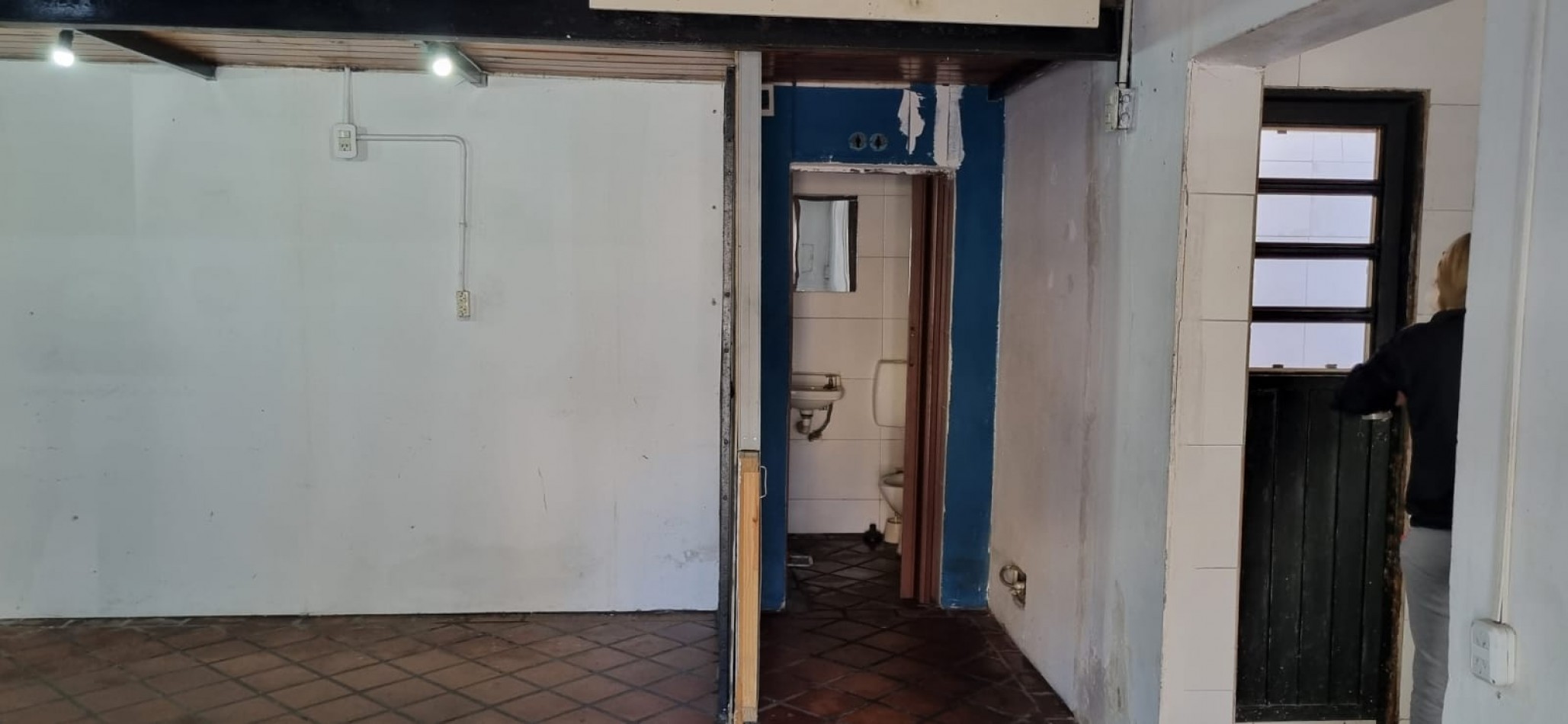 Alquiler Local Comercial Al Frente Doble Ingreso, San Luis 3200. Rosario