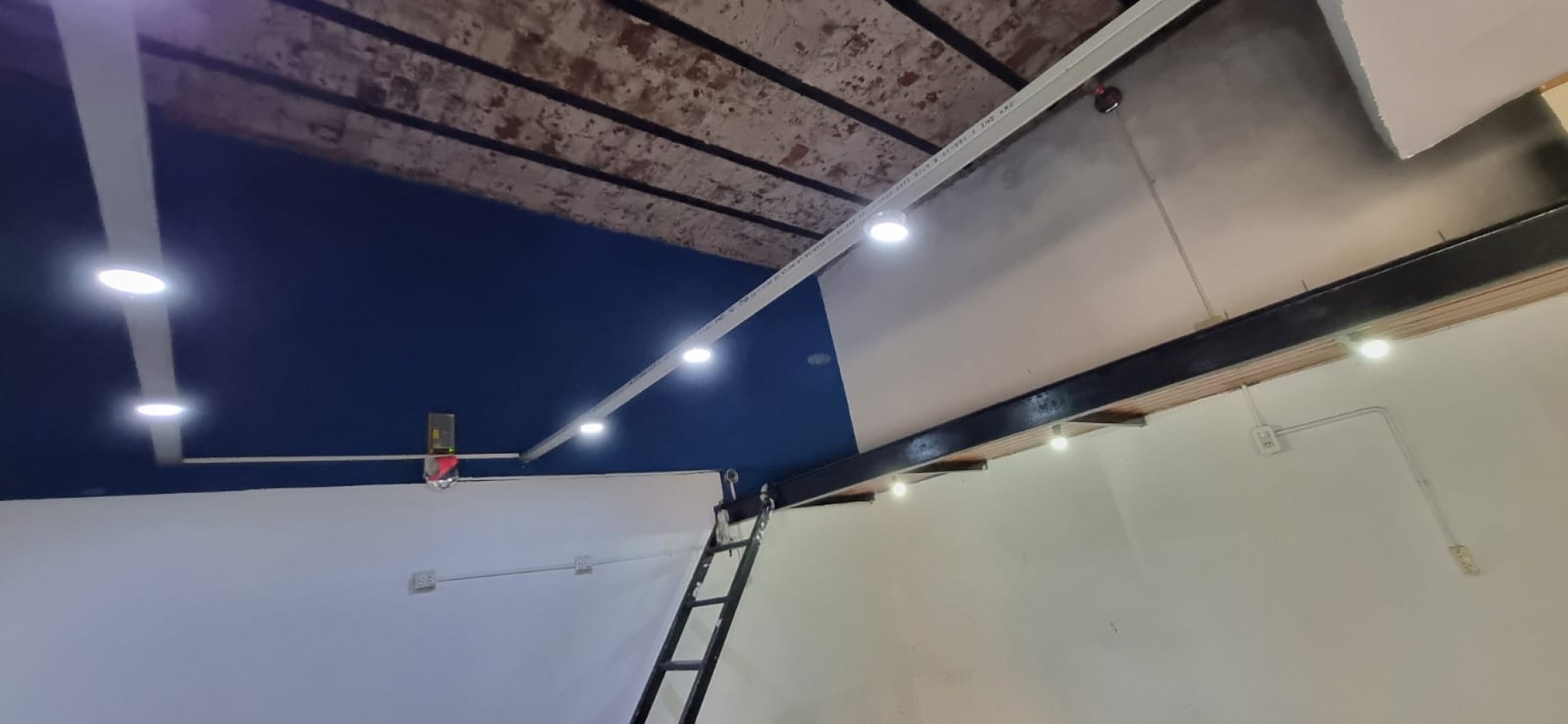 Alquiler Local Comercial Al Frente Doble Ingreso, San Luis 3200. Rosario