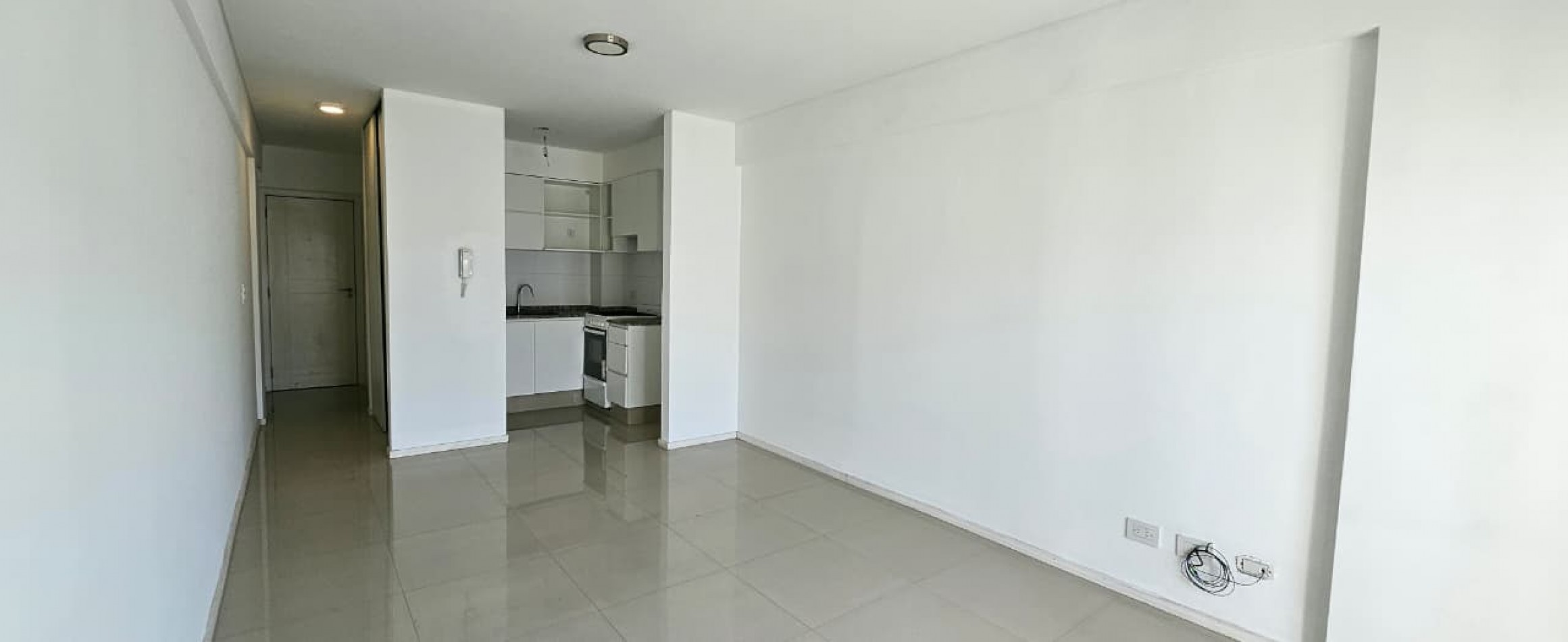 ALQUILER MONOAMBIENTE CON BALCON Y PARRILLERO EXCLUSIVO - SALTA 2400, ROSARIO