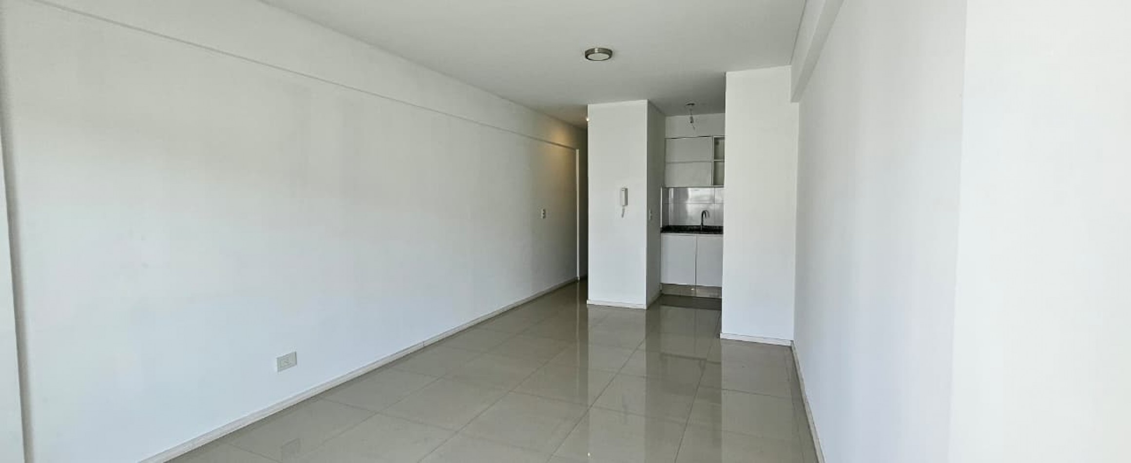 ALQUILER MONOAMBIENTE CON BALCON Y PARRILLERO EXCLUSIVO - SALTA 2400, ROSARIO