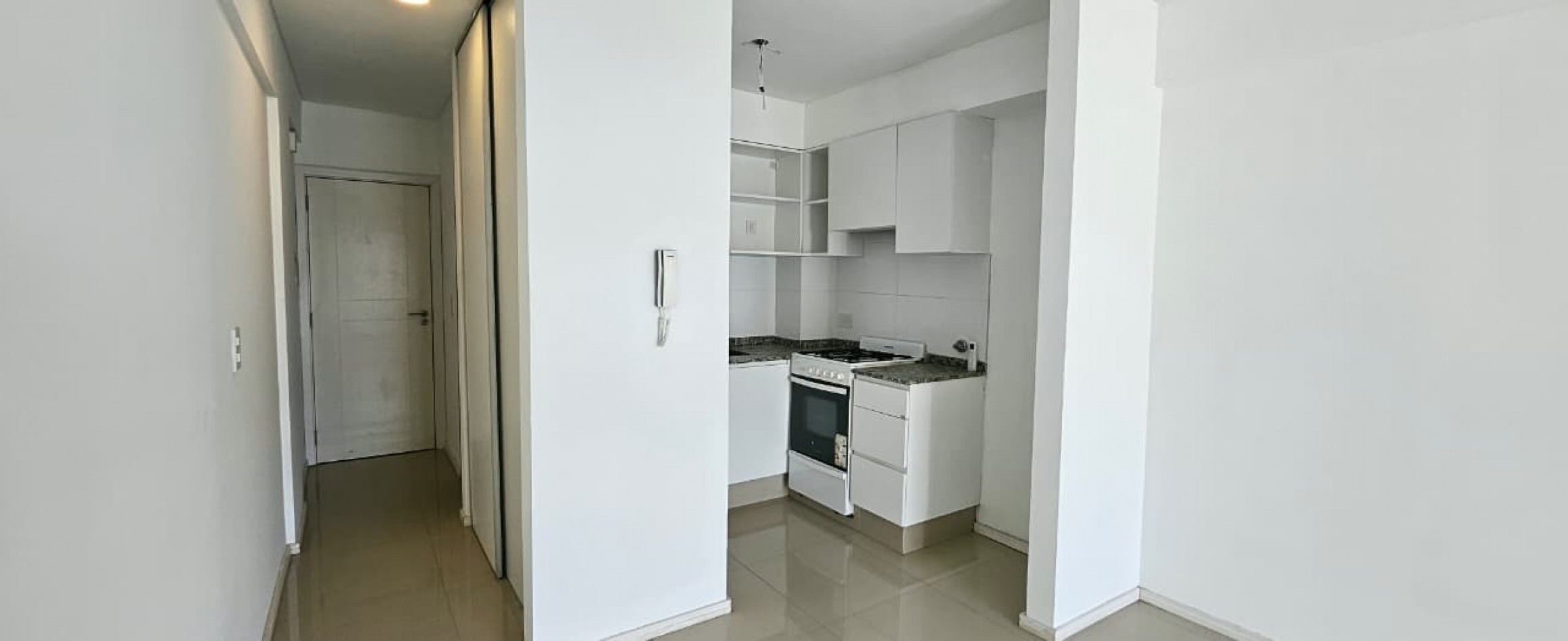ALQUILER MONOAMBIENTE CON BALCON Y PARRILLERO EXCLUSIVO - SALTA 2400, ROSARIO