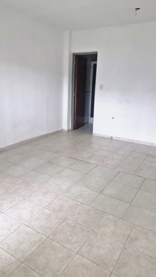 ALQUILER COMERCIAL AL FRENTE - COLOMBRES 1233 (MENDOZA 7800), ROSARIO