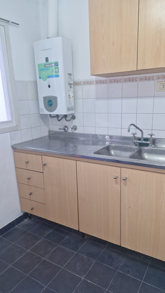DEPARTAMENTO DE PASILLO 2 DORMITORIOS - CONSTITUCION 200, ROSARIO