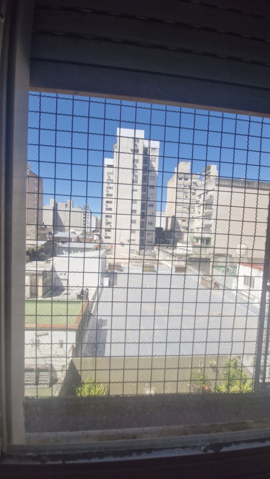 Alquiler Depto. 2 Dorm., Balcon y Cochera. Paraguay 1400