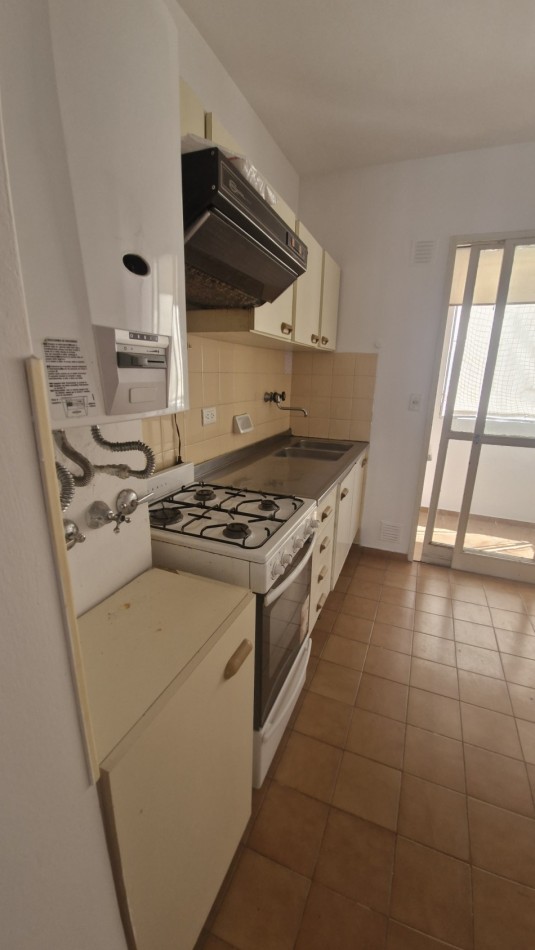 Alquiler Depto. 2 Dorm., Balcon y Cochera. Paraguay 1400