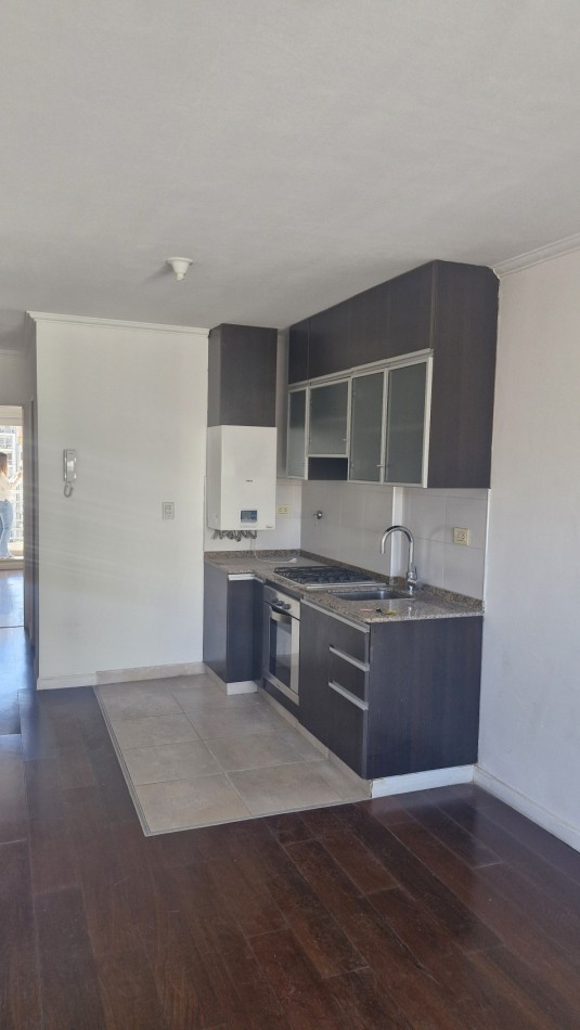 ALQUILER 1 DORMITORIO BALCON AL FRENTE - SALTA Y MORENO, ROSARIO