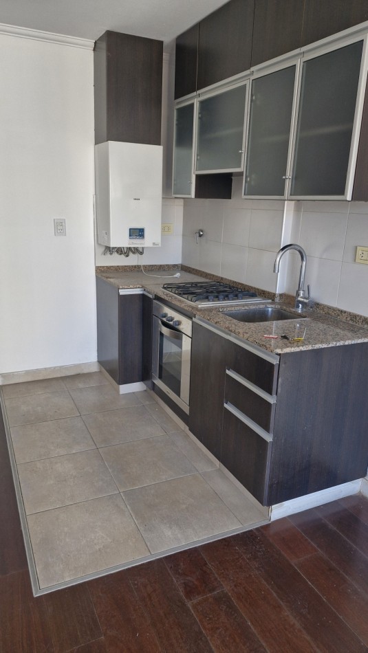 ALQUILER 1 DORMITORIO BALCON AL FRENTE - SALTA Y MORENO, ROSARIO