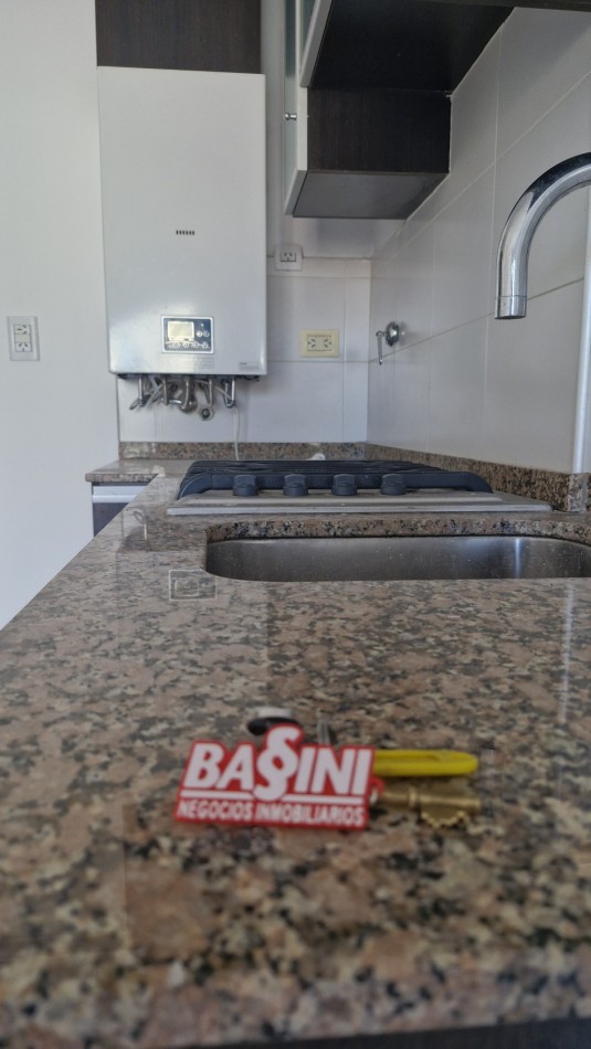 ALQUILER 1 DORMITORIO BALCON AL FRENTE - SALTA Y MORENO, ROSARIO