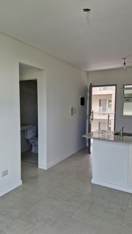Alquiler de departamento de 1 dormitorio SIN balcon - Pte. Roca 2345, Rosario