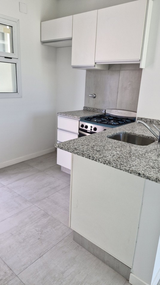 Alquiler de departamento de 1 dormitorio SIN balcon - Pte. Roca 2345, Rosario