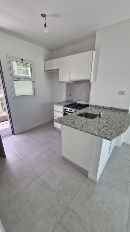 Alquiler de departamento de 1 dormitorio SIN balcon - Pte. Roca 2345, Rosario