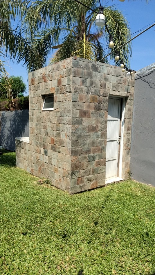 Venta Casa 3 dormitorios con Patio y Pileta - Necochea 2300, Funes