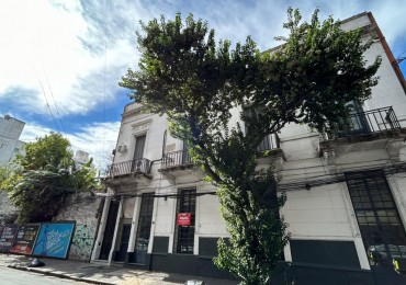 Propiedad Institucional en Pb, Patio y Entrepiso | Doble Ingreso | Centro, Rosario